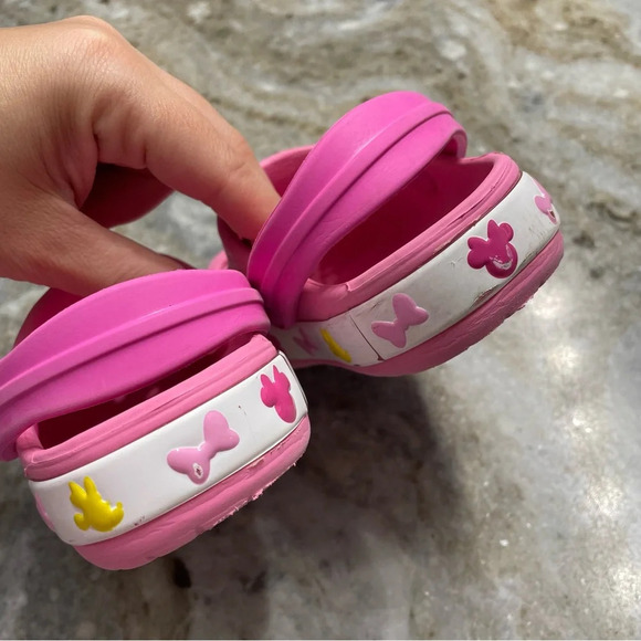 Disney x Classic Clog Kids 'Fun Lab Mickey Lights - Pink Lemonade' size 7 - Picture 7 of 9